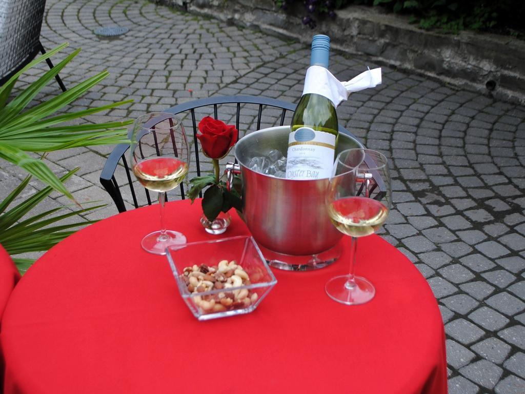 Swiss Hotel Отава Екстериор снимка